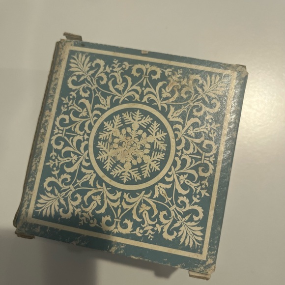 Vintage Avon CRISTAL France Snowflake Paperweight Lead Crystal - Picture 7 of 13